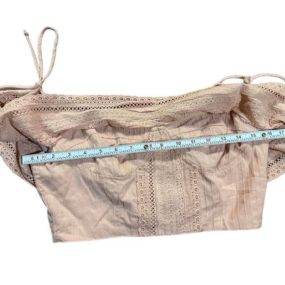 Storia Crop Top Women’s Peach Pink  Eyelet Spaghetti Strap Off Shoulder Sz M - Picture 6 of 9